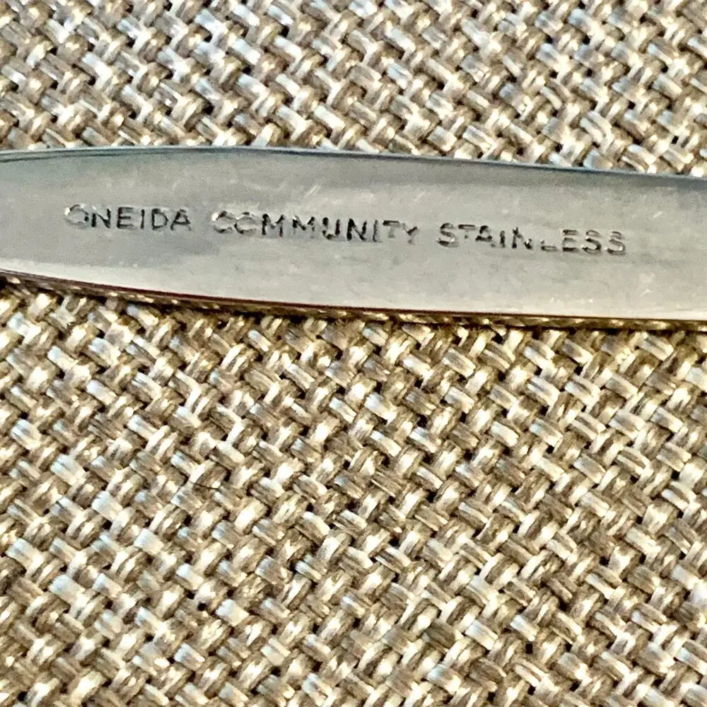 Oneida Community Older Satinique Stainless 7 Salad Dessert Forks Crocker 6” MCM
